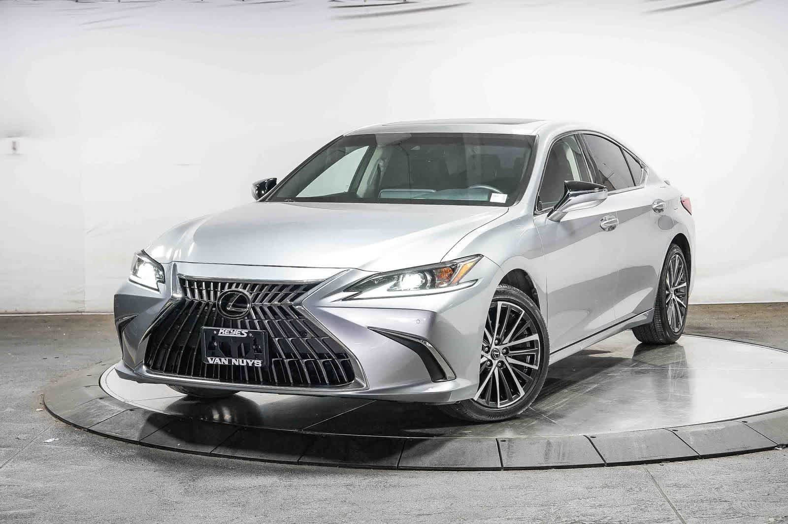 Used 2025 Lexus ES 300h w/ Premium Package FWD image 1