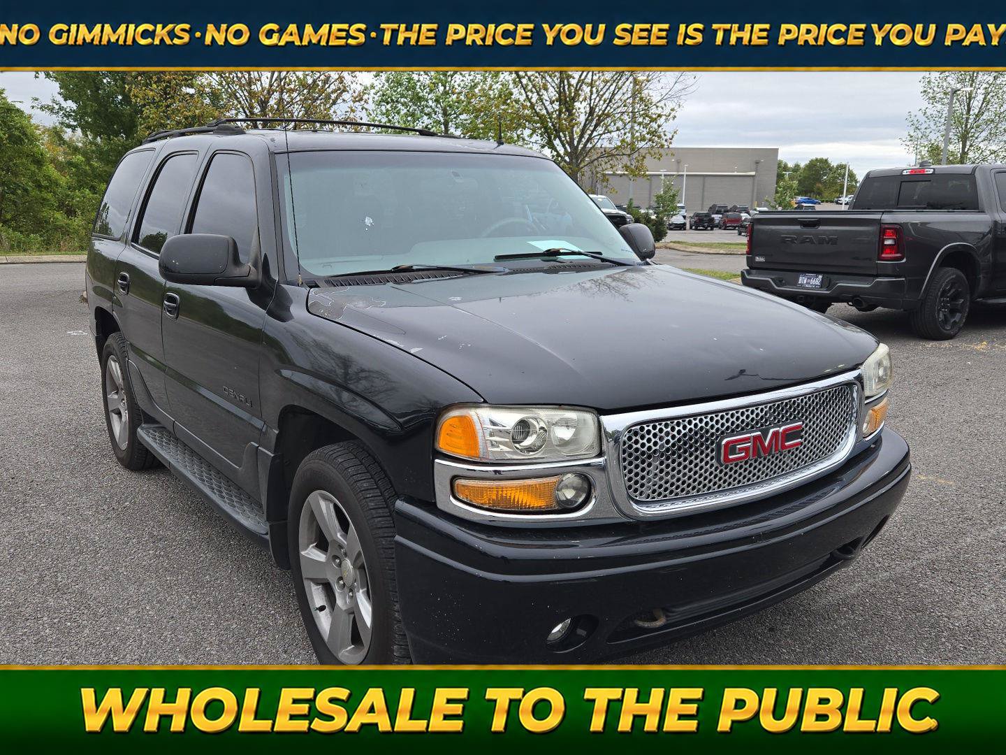 Used 2002 GMC Yukon Denali AWD/4WD image 1