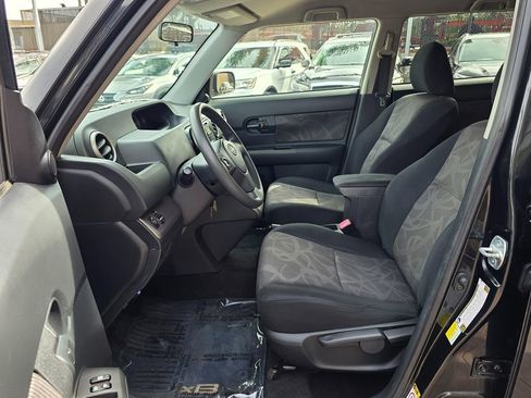 Used 2013 Scion xB image 22