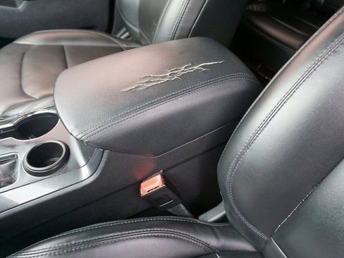 Certified 2019 Ford Explorer XLT w/ Equipment Group 202A image 22