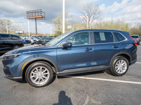 Used 2024 Honda CR-V EX image 3