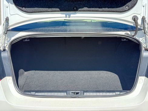 Used 2019 Subaru Legacy 2.5i Limited AWD/4WD image 13
