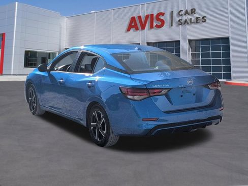 Used 2025 Nissan Sentra SV FWD image 9