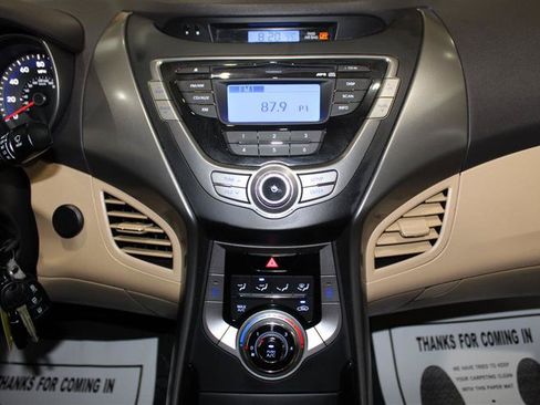 Used 2013 Hyundai Elantra GLS FWD image 18
