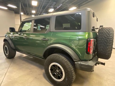 Used 2023 Ford Bronco Badlands AWD/4WD image 4