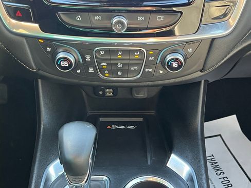 Used 2023 Chevrolet Traverse Premier w/ Redline Edition image 36