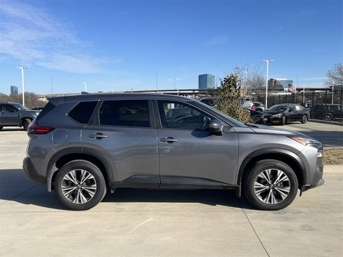 Certified 2023 Nissan Rogue SV image 3