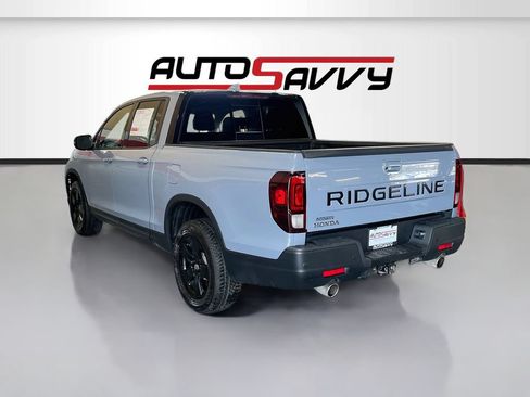 Used 2024 Honda Ridgeline Black Edition image 5