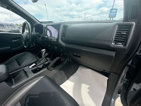 Used 2022 Nissan Frontier PRO-4X w/ Pro-4X Premium Package AWD/4WD image 33