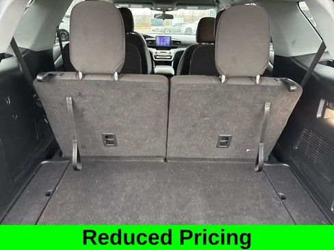 Used 2022 Ford Explorer XLT image 36