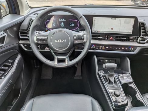 Certified 2025 Kia Sportage EX FWD image 17