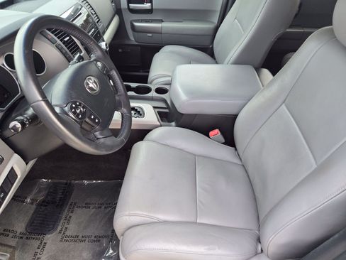 Used 2013 Toyota Sequoia Limited RWD image 9
