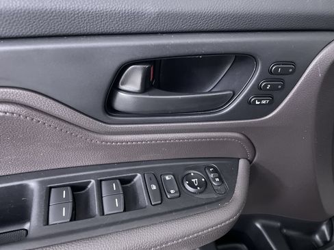 Used 2023 Honda Odyssey EX-L image 11