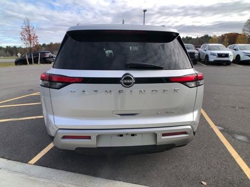 Used 2022 Nissan Pathfinder SL image 5