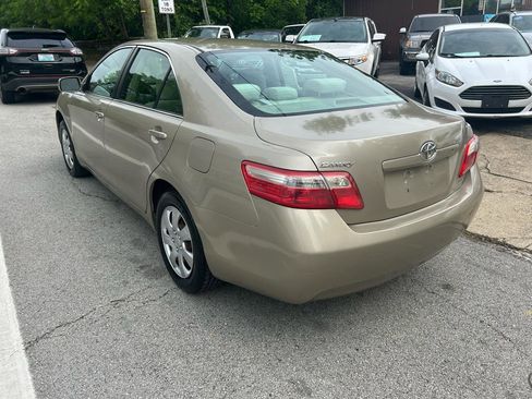 Used 2007 Toyota Camry LE FWD image 9