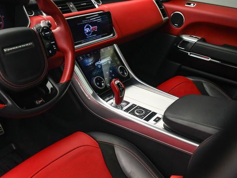 Used 2022 Land Rover Range Rover Sport SVR image 38