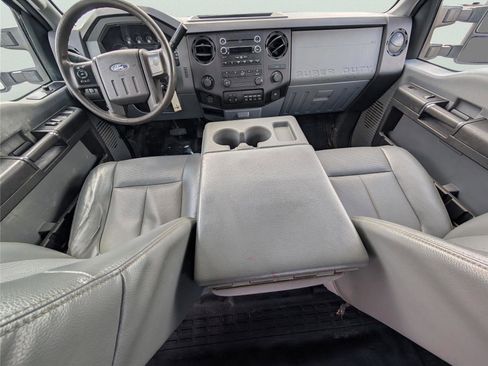 Used 2014 Ford F450 XL w/ Power Equipment Group image 19