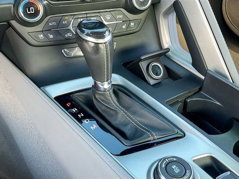 Used 2019 Chevrolet Corvette Stingray w/ 2LT Preferred Equipment Group image 16