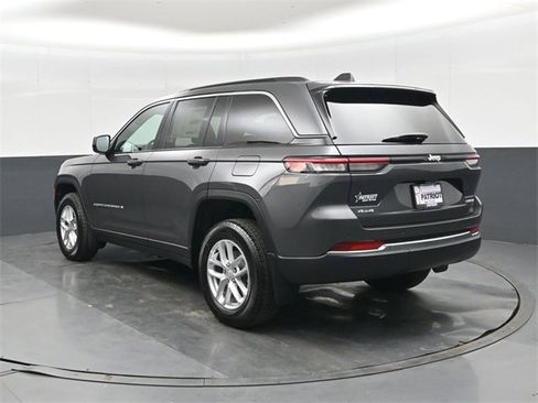 New 2025 Jeep Grand Cherokee Laredo X w/ Luxury Tech Group I image 6