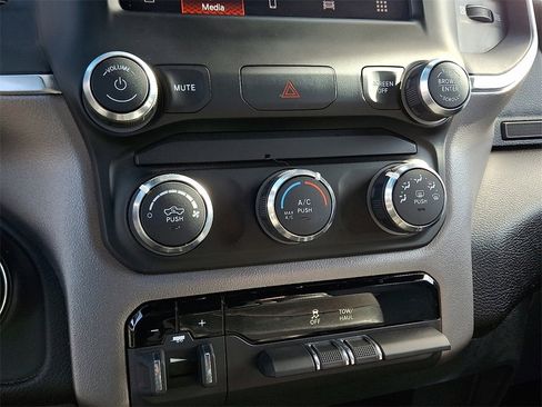 Used 2024 RAM 2500 Big Horn w/ Bed Utility Group image 15