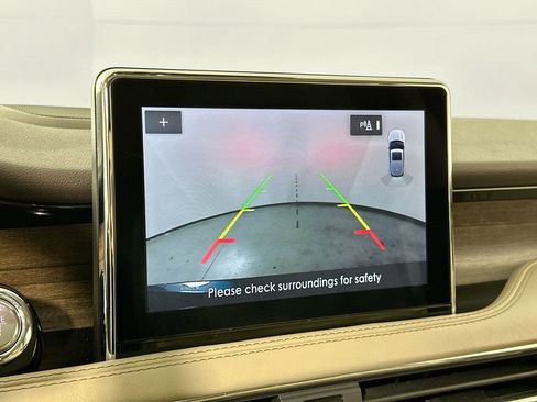 Used 2020 Lincoln Corsair Reserve w/ Rear Removable Package Tray image 14