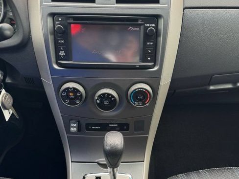 Used 2013 Toyota Corolla S FWD image 11