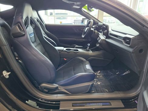 New 2025 Ford Mustang Dark Horse image 5