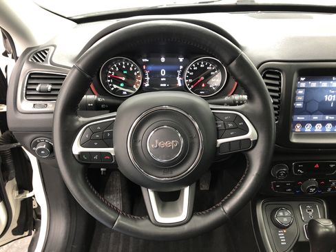 Used 2019 Jeep Compass Trailhawk w/ Leather Interior Group image 21