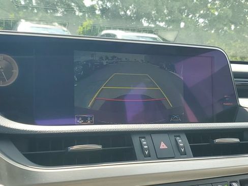Used 2021 Lexus ES 250 w/ Premium Package AWD/4WD image 26