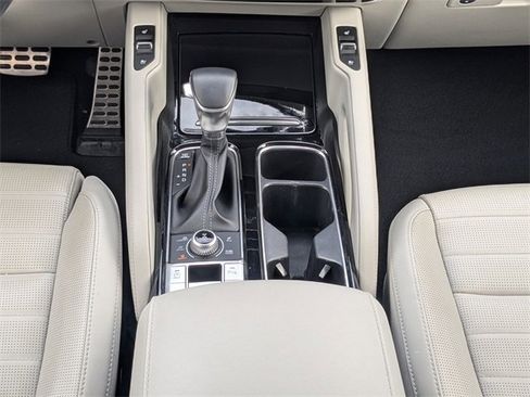 Used 2021 Kia Telluride SX w/ SX Prestige Package image 20