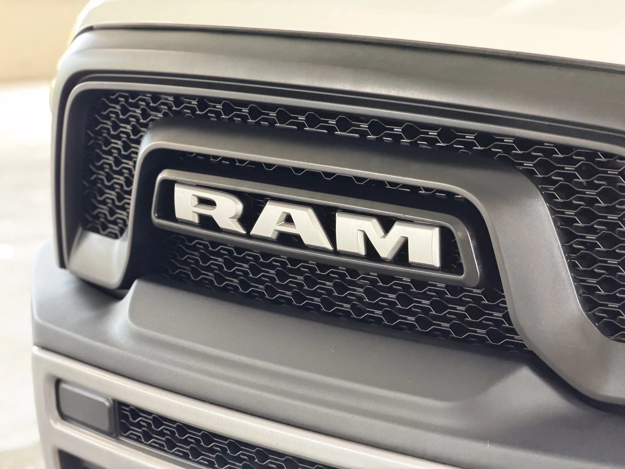 Used 2015 RAM 1500 Rebel AWD/4WD image 9