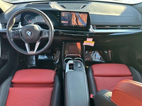 Certified 2025 BMW X2 xDrive28i image 19