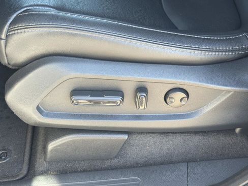 Used 2023 Honda Pilot EX-L image 19