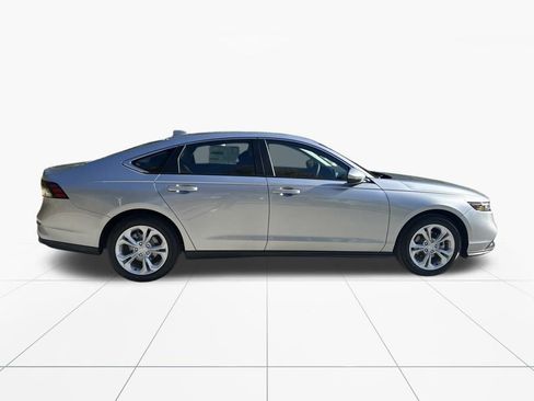 New 2025 Honda Accord LX image 9