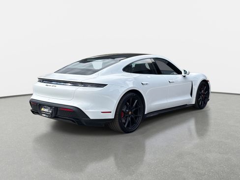 Used 2024 Porsche Taycan GTS image 3