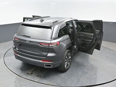 Used 2022 Jeep Grand Cherokee Overland w/ Advanced Protech Group III AWD/4WD image 26
