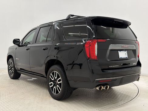 Used 2022 GMC Yukon AT4 AWD/4WD image 3