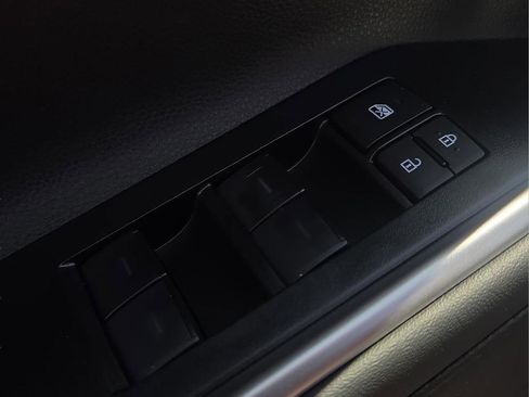 New 2026 Toyota Highlander XLE AWD/4WD image 18