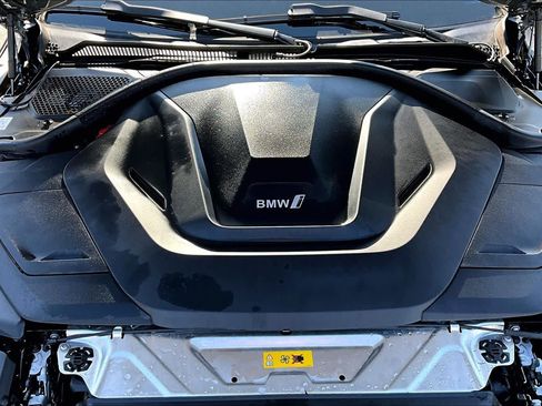 Certified 2023 BMW i4 eDrive35 image 33