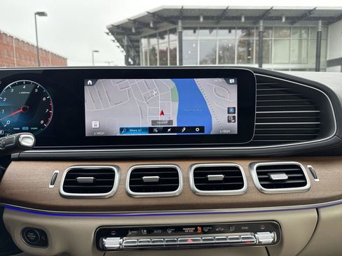 Certified 2021 Mercedes-Benz GLS 450 4MATIC image 35