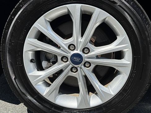 Used 2019 Ford Escape SEL AWD/4WD image 8
