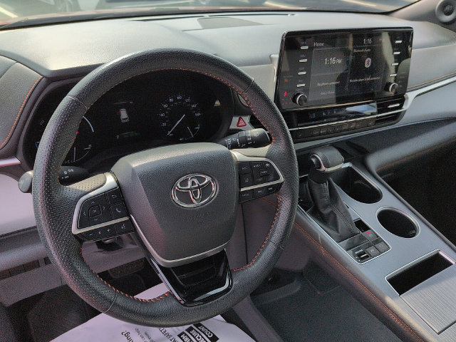 Used 2022 Toyota Sienna XSE w/ XSE Plus Package AWD/4WD image 15