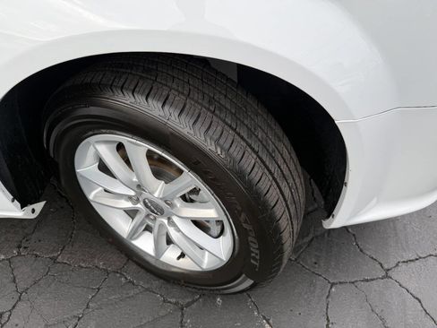 Used 2020 Dodge Grand Caravan SE image 27