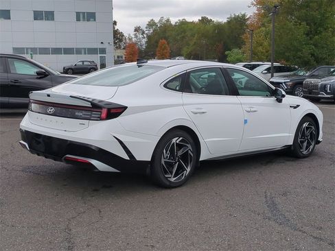 New 2026 Hyundai Sonata SEL image 3