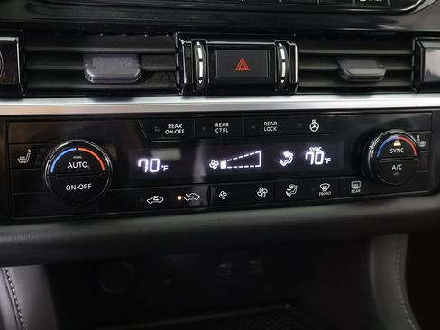 Used 2023 Nissan Pathfinder SL w/ SL Premium Package AWD/4WD image 56