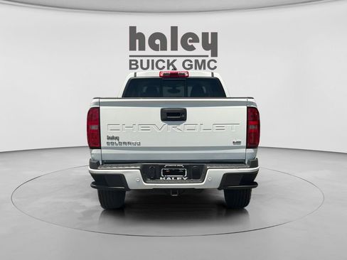 Used 2022 Chevrolet Colorado Z71 AWD/4WD image 4