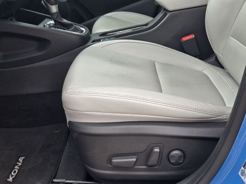 Used 2023 Hyundai Kona Limited w/ Cargo Package FWD image 24