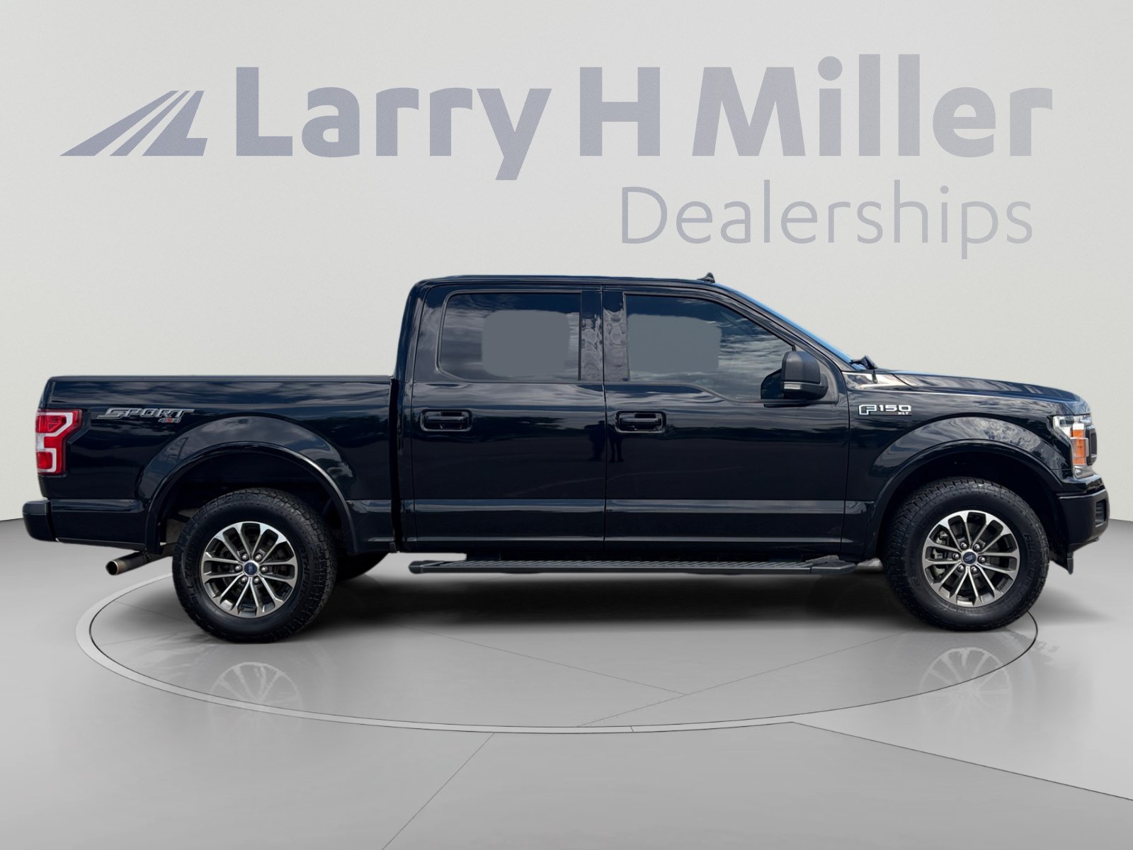 Used 2018 Ford F150 XLT w/ Equipment Group 302A Luxury AWD/4WD image 7