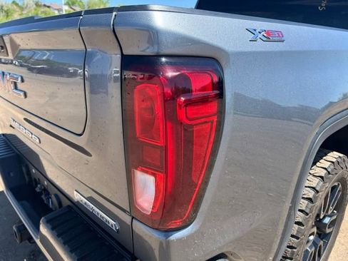 Used 2021 GMC Sierra 1500 Elevation w/ X31 Off-Road Package AWD/4WD image 11