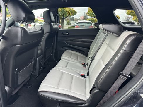 Used 2024 Dodge Durango GT image 11